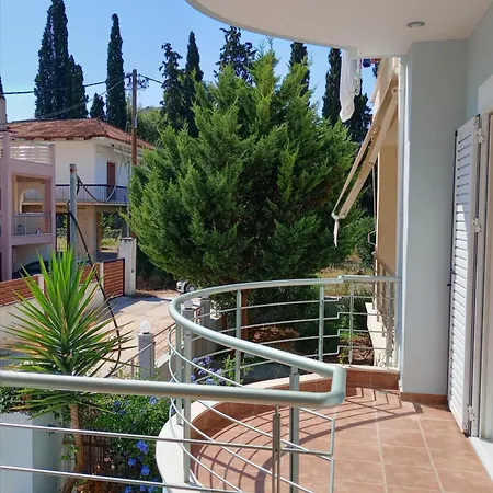 Ligeia Bedrooms Гостевой дом 3*