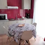 Ligeia Bedrooms 3*