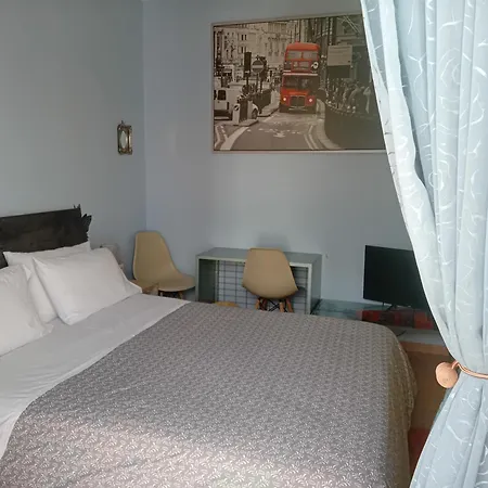 בית הארחה Ligeia Bedrooms נאפפליו