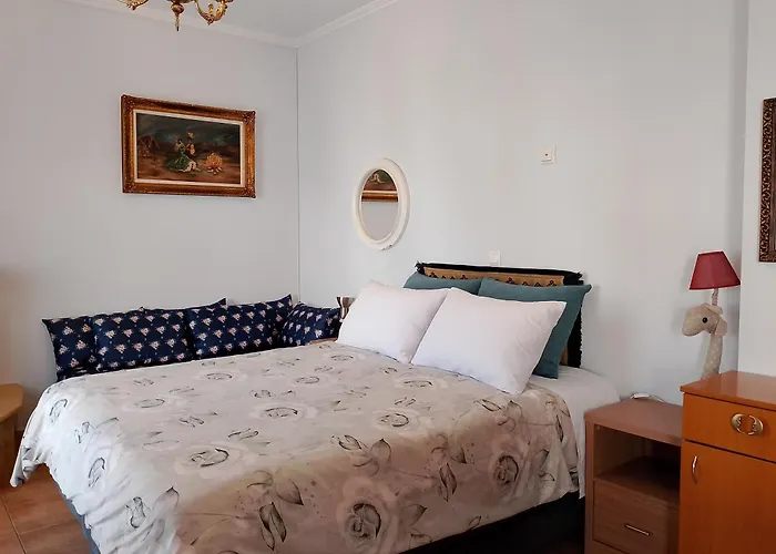 Ligeia Bedrooms נאפפליו