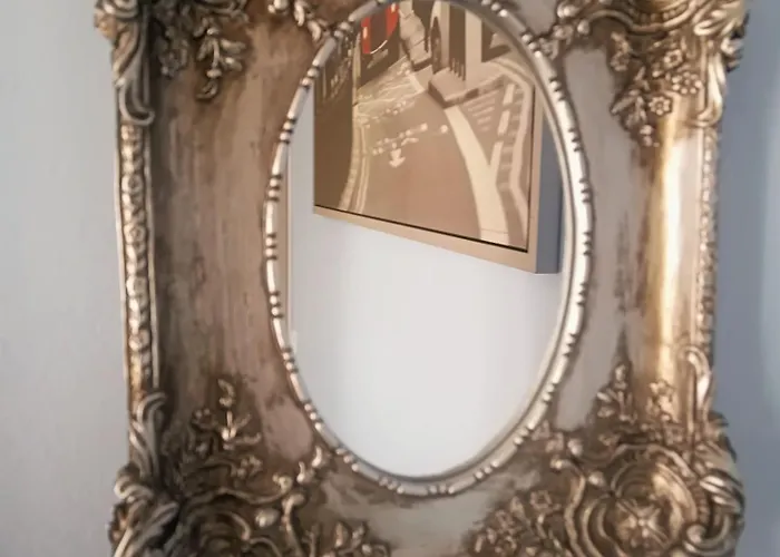 Ligeia Bedrooms בית הארחה 3*